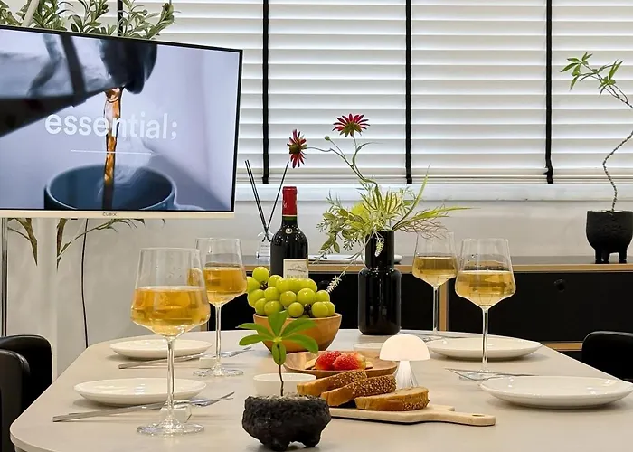 Stay Aneuk, Private Villa, Gangnam , Seonjeongneung Station, Line 9, Sinbundang Line Villa *